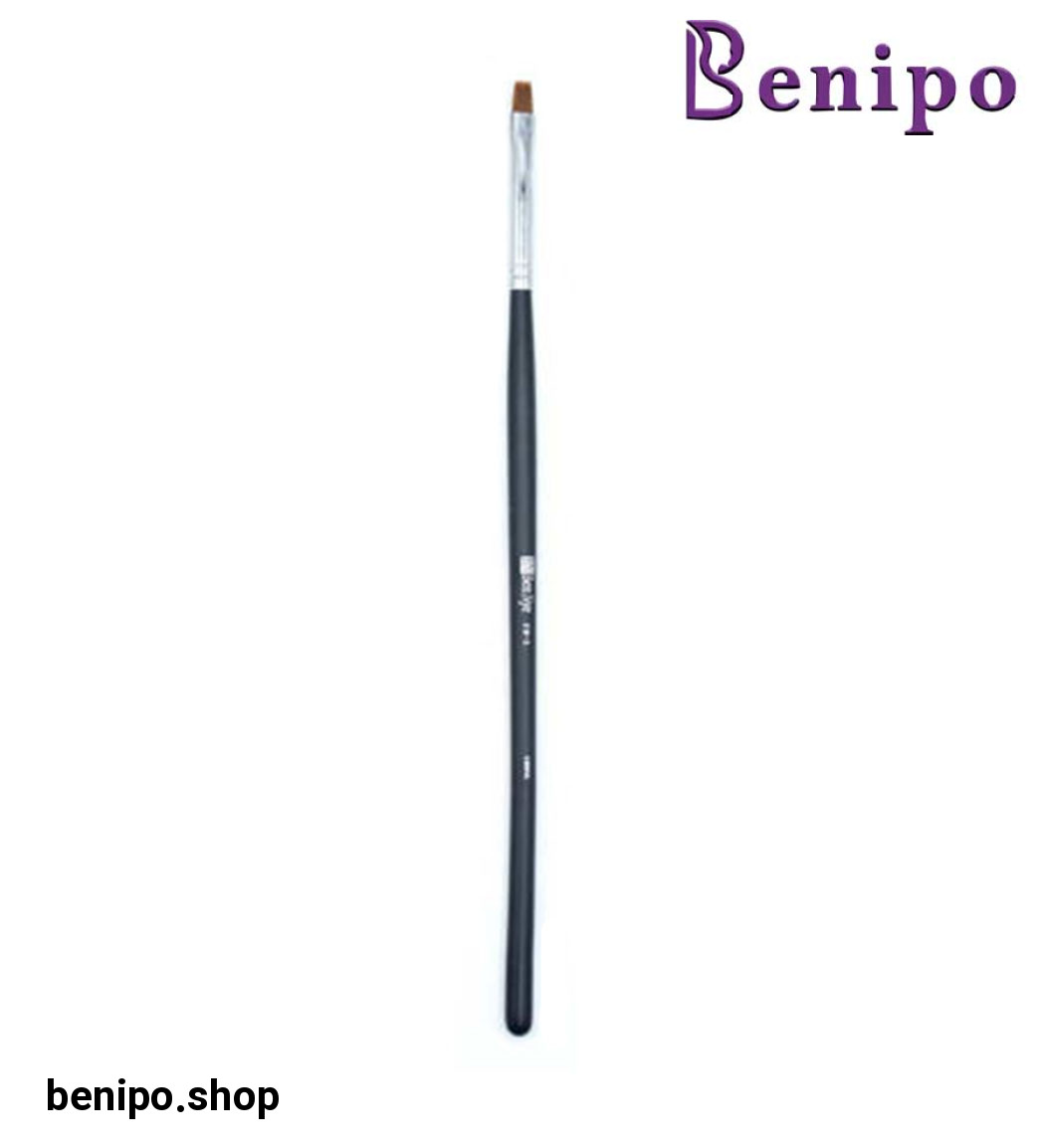 قلم رژ لب و سایه