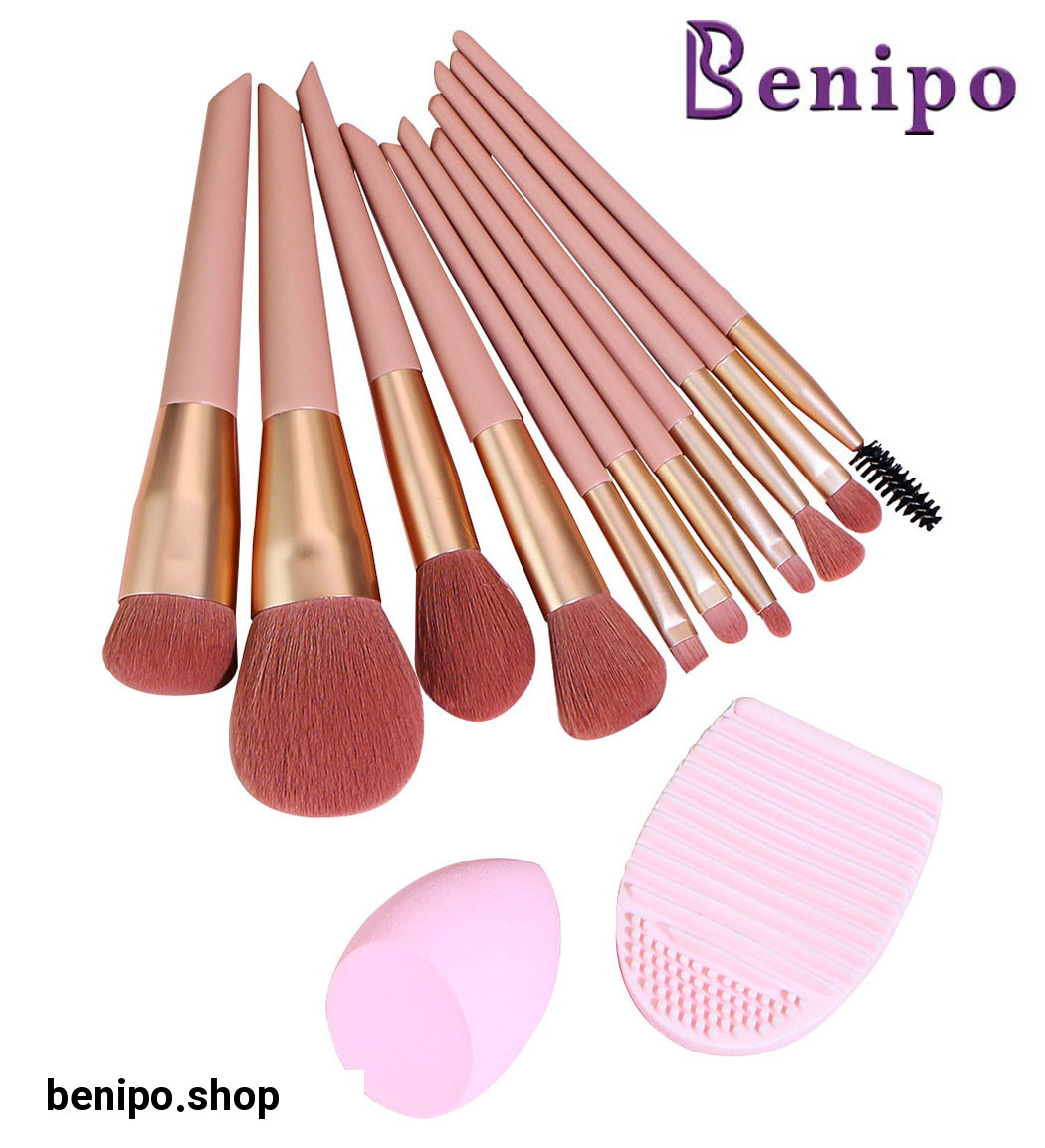 ست براش مدل P1 قهوه ای روشن 11 عددی به همراه 1 عدد پد آرایشی و براش شور