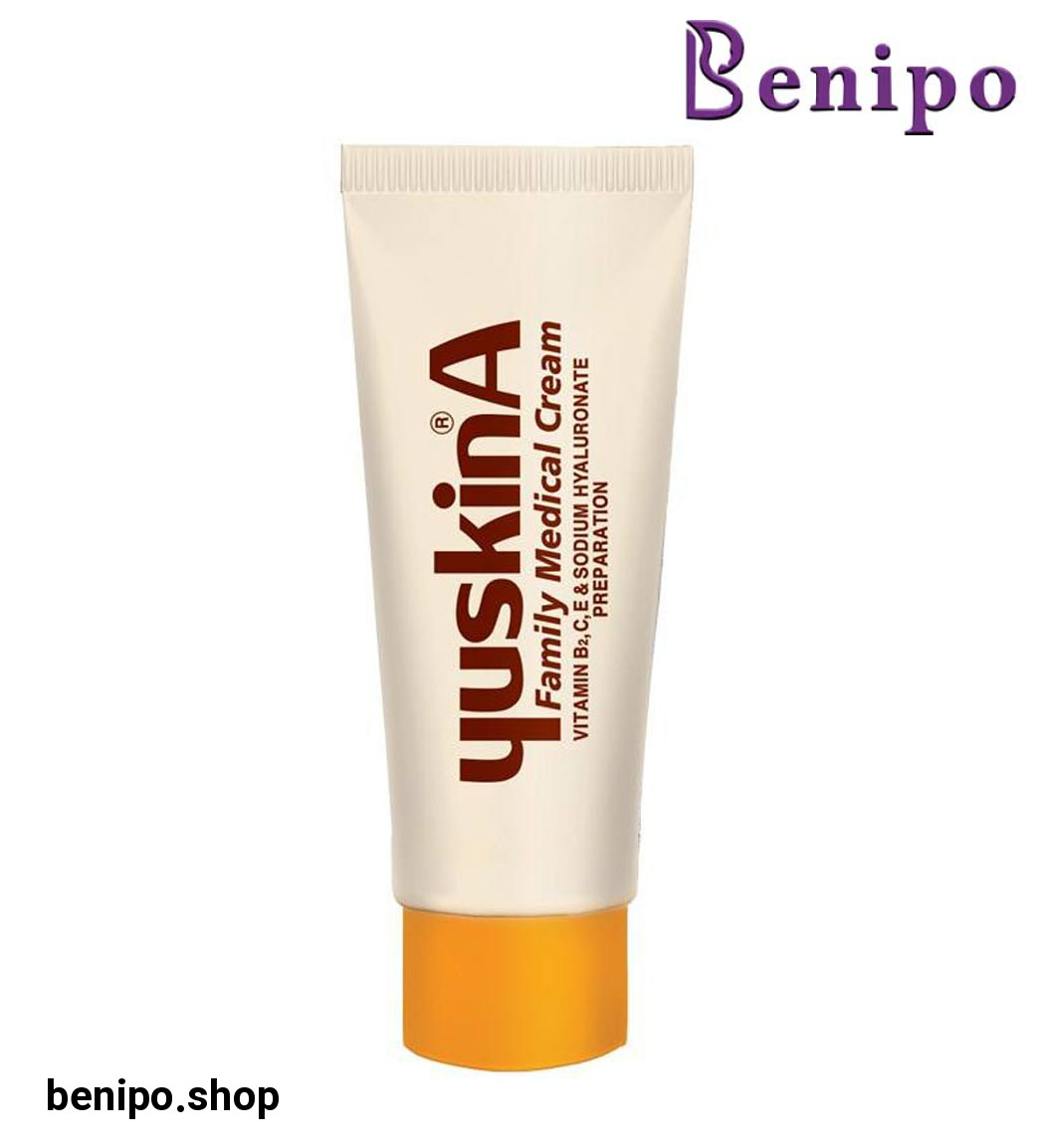 کرم نرم کننده و مرطوب کننده